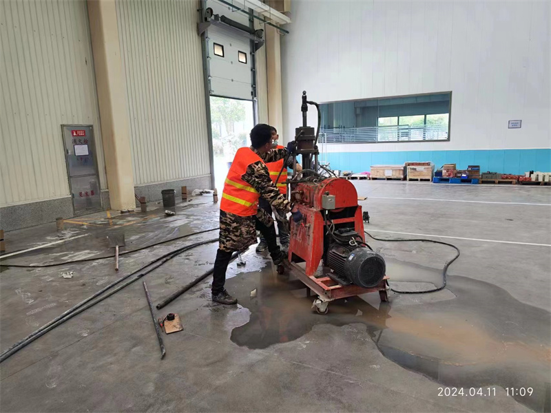 韩城厂房地面下沉塌陷注浆加固施工